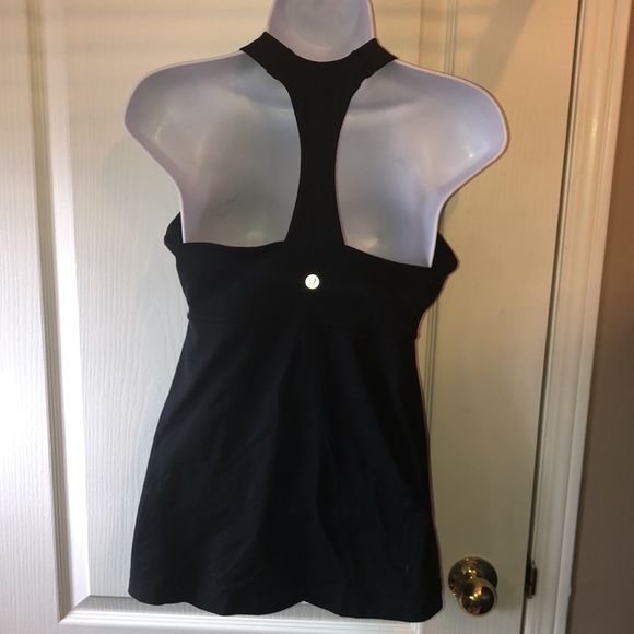 Lululemon Tank Top. Size 6/small - Picture 2 of 3